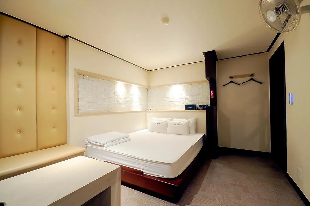 We Motel Busan