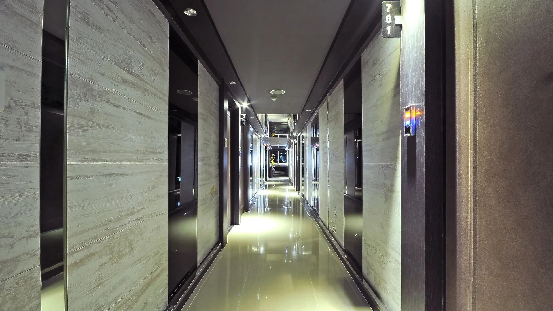 We Motel Busan